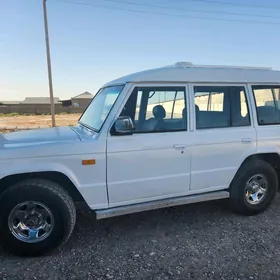 Mitsubishi Montero 1995