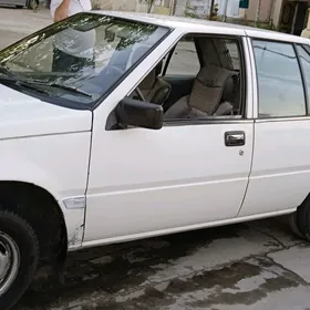 Mitsubishi Lanser 1987