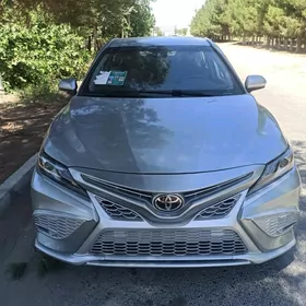 Toyota Camry 2020