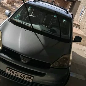 Toyota Sienna 2005