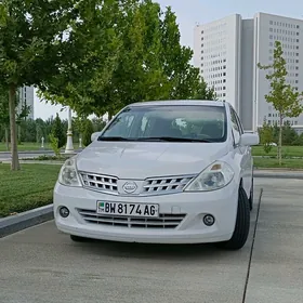 Nissan Tiida 2008