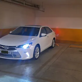 Toyota Camry 2017