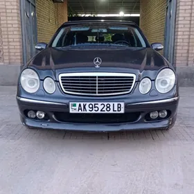 Mercedes-Benz E320 2004