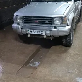 Mitsubishi Pajero 1997