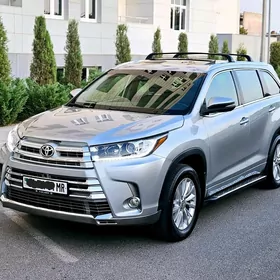 Toyota Highlander 2019