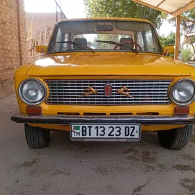 Lada 2104 1980