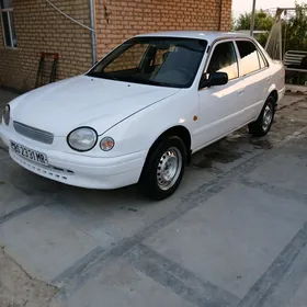 Toyota Corolla 2000