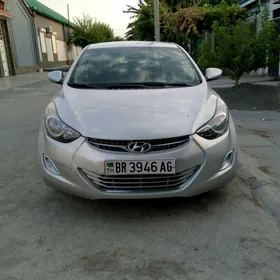 Hyundai Elantra 2011