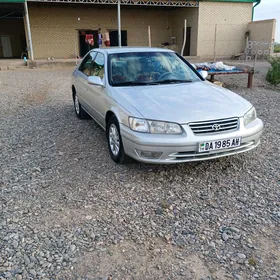 Toyota Camry 2001