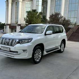 Toyota Land Cruiser Prado 2022