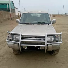 Mitsubishi Pajero 1997