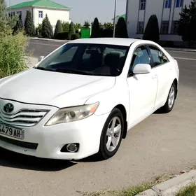 Toyota Camry 2010