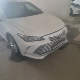 Toyota Avalon 2020