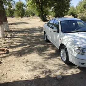 Nissan Sunny 2005