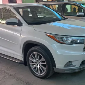 Toyota Highlander 2016