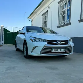 Toyota Camry 2017