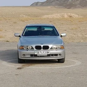 BMW E39 2001