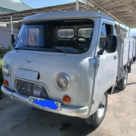 UAZ 452 1999