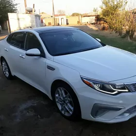 Kia Optima 2020