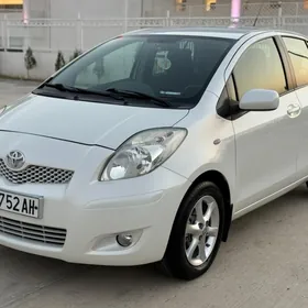 Toyota Yaris 2011