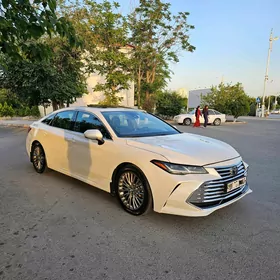 Toyota Avalon 2019