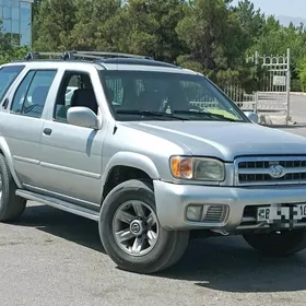 Nissan Pathfinder 2001