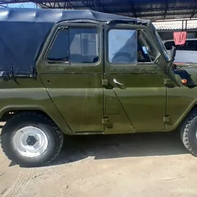 UAZ 469 1988