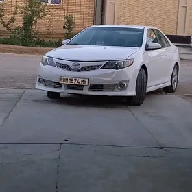 Toyota Camry 2013