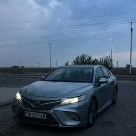 Toyota Camry 2019