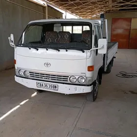 Mitsubishi Canter 2000