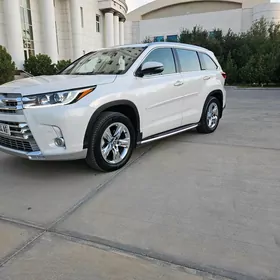 Toyota Highlander 2019