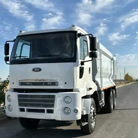 Ford Cargo 3535D 2015