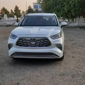 Toyota Highlander 2022