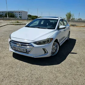 Hyundai Elantra 2018