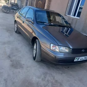 Toyota Carina 1995