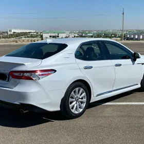 Toyota Camry 2020