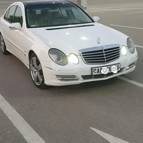 Mercedes-Benz E320 2004