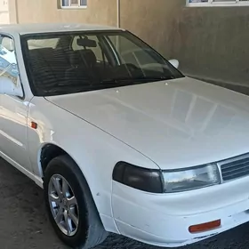 Nissan Maxima 1995