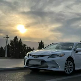 Toyota Camry 2018