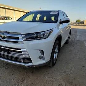 Toyota Highlander 2019