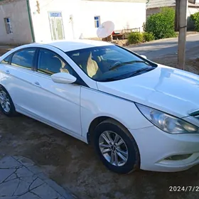 Hyundai Sonata 2012