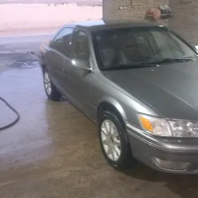 Toyota Camry 2000