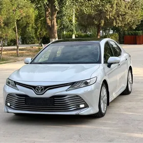 Toyota Camry 2018