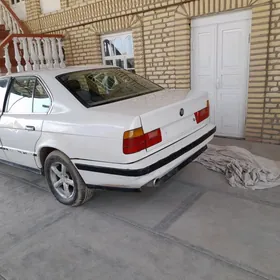 BMW 525 1989