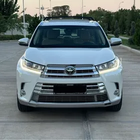 Toyota Highlander 2018