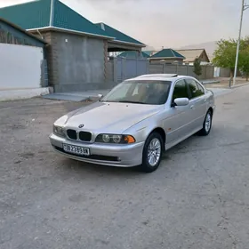 BMW E39 2001