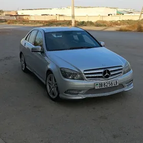 Mercedes-Benz C350 2010