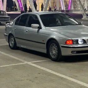 BMW E39 1999