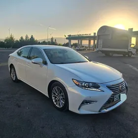 Lexus ES 350 2016