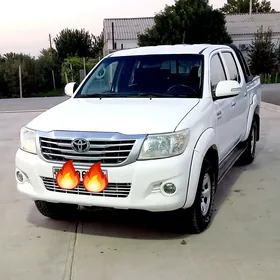 Toyota Hilux 2013